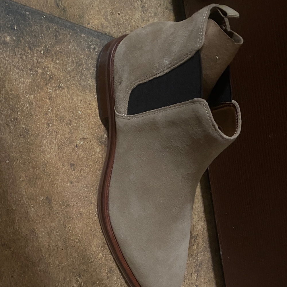 Aldo Men's Taupe Suede Chukka Boots
